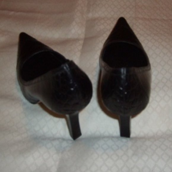 Shoes Antonio Melani 8M Black Leather 3.5" Heels Glove Fit Pointed Toe Dressy - Picture 3 of 4